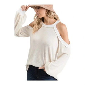 🤍 VERY J “Give Me The Cold Shoulder Ivory Top” size Small